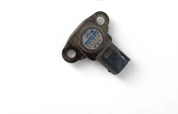 Mercedes-Benz C W203 Air pressure sensor A0041533328