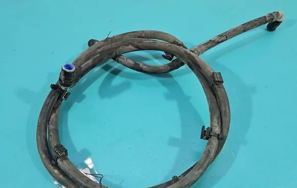 Ford Kuga II Intercooler hose/pipe GV44-13K140-AB IMPRK1516389