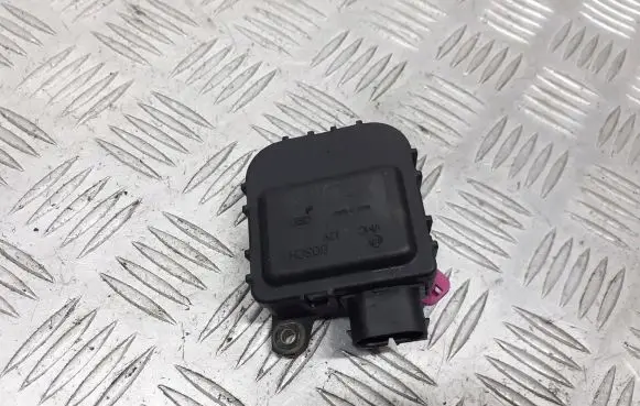 Audi A3 S3 8L Central body control module 1J1907511C