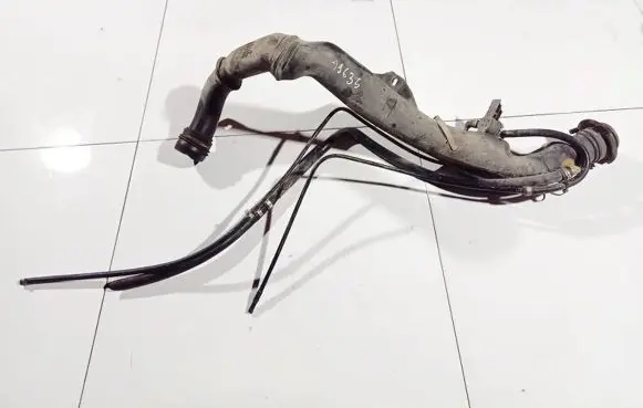 Peugeot 806 Fuel tank filler neck pipe 