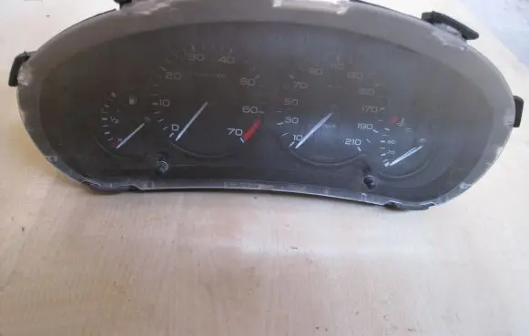 Peugeot 206 Speedometer (instrument cluster) 9659730680