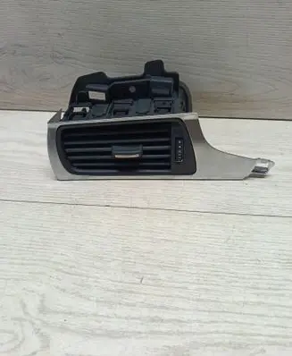 Audi A6 S6 C7 4G Dashboard side air vent grill/cover trim 4G1820901 9025700