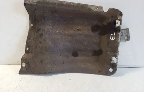 Mitsubishi L200 Rear mudguard 