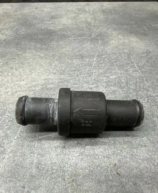 Volkswagen Touran I Engine coolant pipe/hose 1J0122351