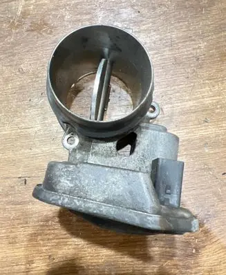 BMW 3 E90 E91 Throttle valve 7804384