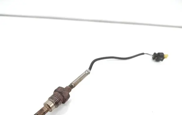 Mercedes-Benz A W169 Lambda probe sensor A0051539328 0505182700046