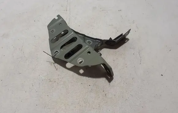 Renault Megane E-Tech Fender mounting bracket 641344677R