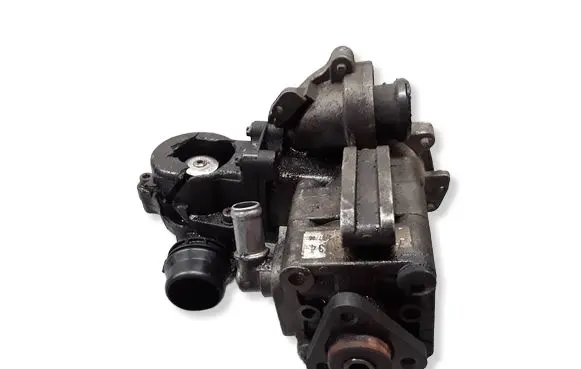 BMW 1 E81 E87 Power steering pump 6769598 7617955134