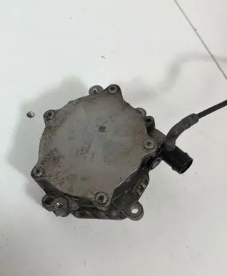 Mercedes-Benz GLC X253 C253 Vacuum pump A2701800901