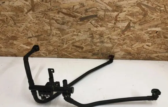 Coolant pipe/hose