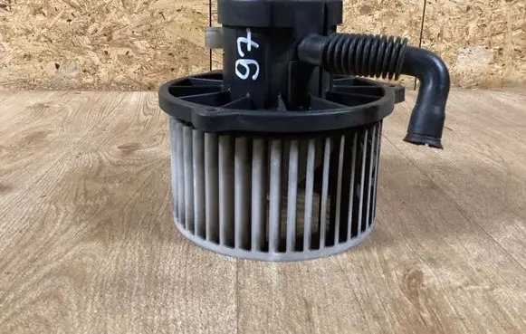 Hyundai Coupe Heater fan/blower 9711624951