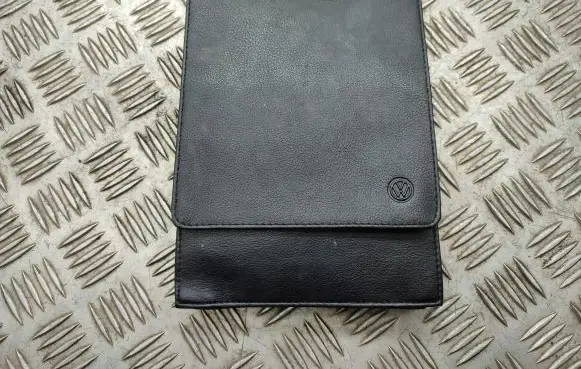 Volkswagen PASSAT B8 Owners service history hand book 