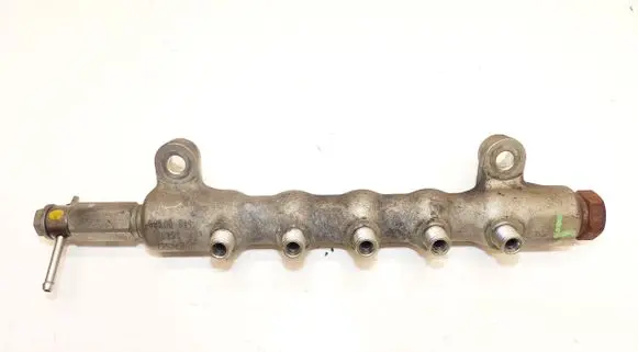 Fuel main line pipe