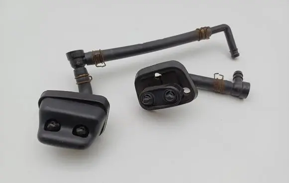 Honda CR-V Headlight washer spray nozzle 