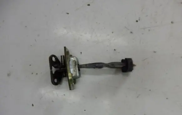 Mercedes-Benz R W251 Front door check strap stopper A686100D010