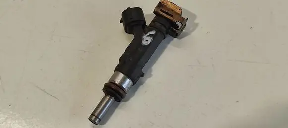 Audi A6 S6 C6 4F Fuel injector 0280158053