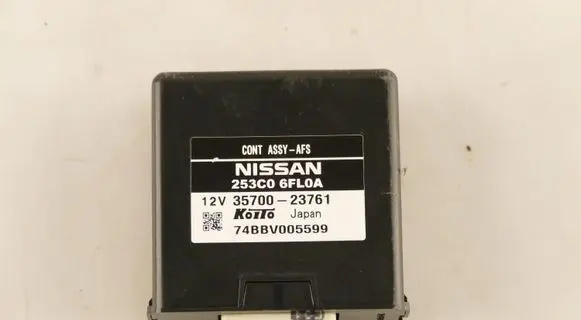 Nissan X-Trail T32 Light module LCM 253C06FL0A