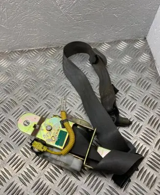 KIA Sorento Front seatbelt e40432022