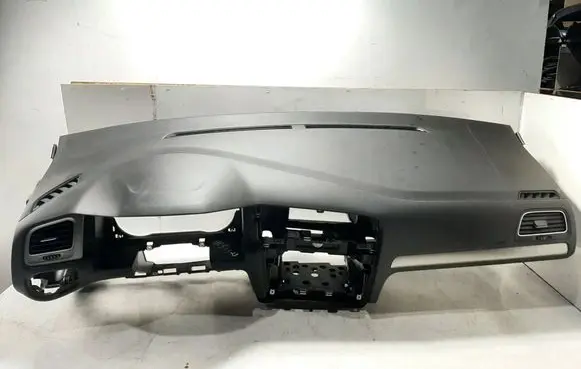 Volkswagen Golf VII Dashboard 5G1857181A
