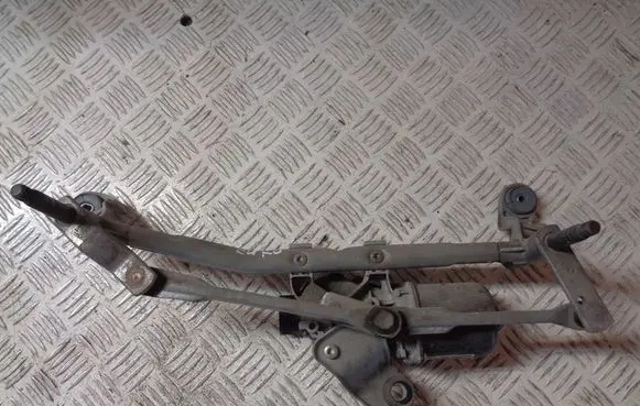 Front wiper linkage and motor