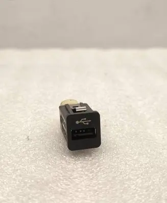 BMW 7 F01 F02 F03 F04 USB socket connector 9167196