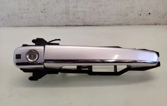 Mercedes-Benz E W210 Front door exterior handle 