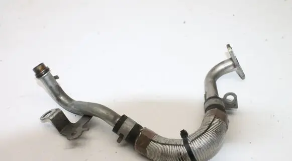 Nissan Juke I F15 Turbo turbocharger oiling pipe/hose