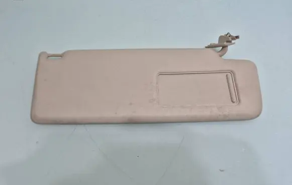 Volkswagen Tiguan Sun visor 