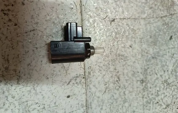 Toyota Avensis T250 Brake pedal sensor switch CV591