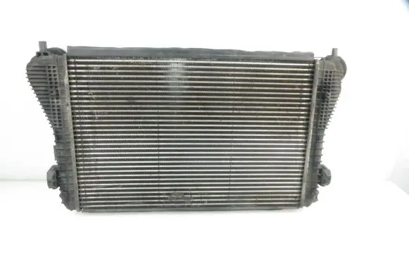 Volkswagen Golf V Intercooler radiator