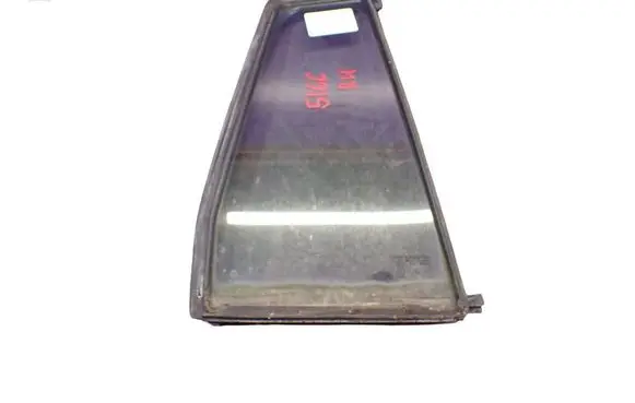 Renault Laguna II Front door window glass four-door 