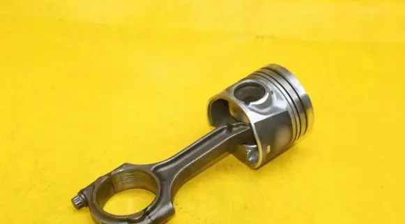 Volvo XC60 Piston with connecting rod 81L123