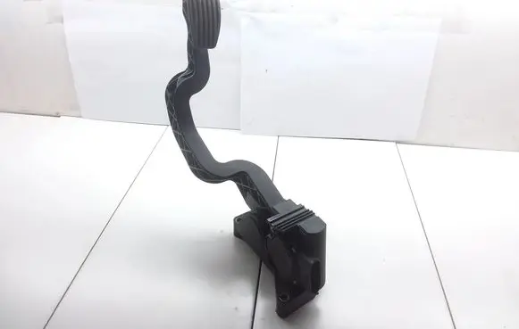 Fiat Stilo Accelerator throttle pedal 46779078 3801920017