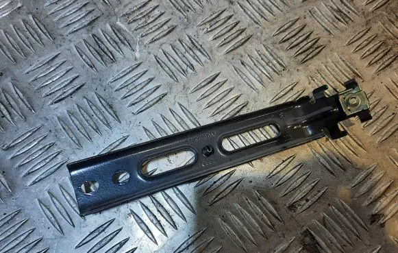 Audi A3 S3 8V Dashboard cross member/frame bar 8V0880353B