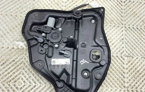 Mazda CX-3 Rear door window regulator with motor 