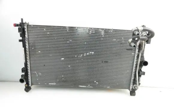 Opel Insignia A Coolant radiator 13241729