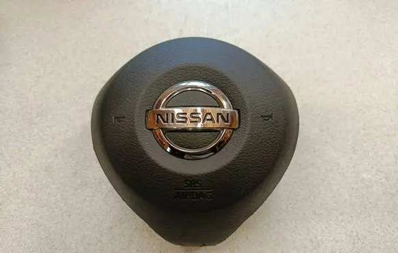 Nissan X-Trail T32 Steering wheel airbag 34236210B WB314530100 0589P1000475