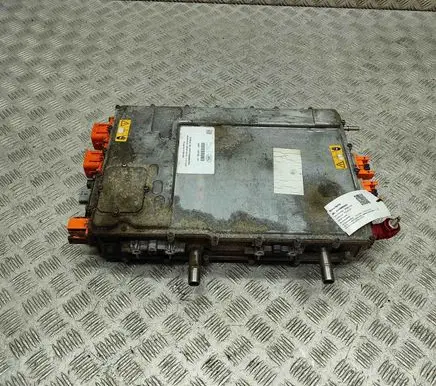 Jaguar F-Pace Voltage converter inverter L8A214A750AJ