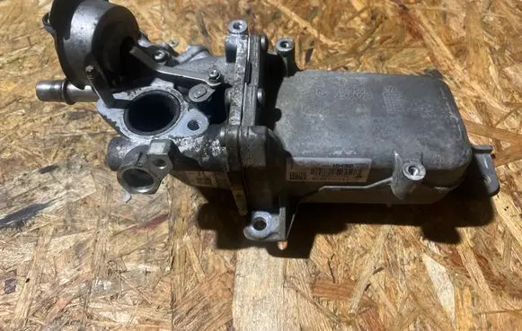 Nissan Navara D23 EGR valve cooler 147355889R