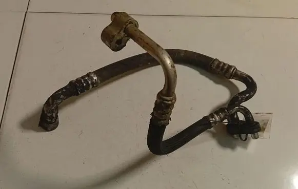 Opel Zafira B Air conditioning (A/C) pipe/hose 