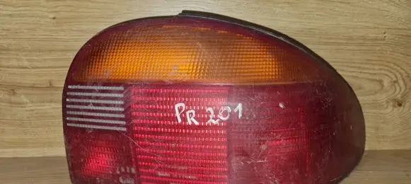 Ford Mondeo MK I Rear/tail lights 93B613N004