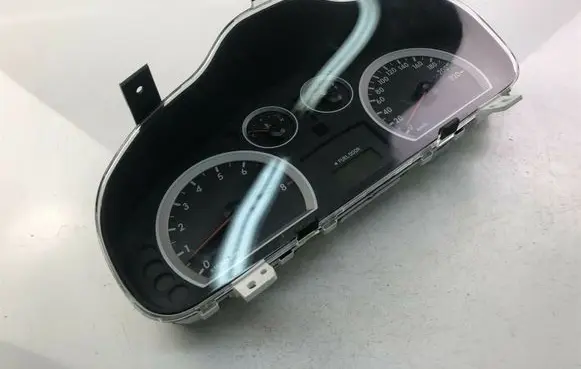 Hyundai Santa Fe Speedometer (instrument cluster) 9400426150 K3947