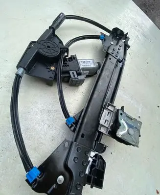 Tesla Model S Front door A22F90001339 6006334