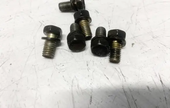 Toyota Avensis T250 Nuts/bolts 