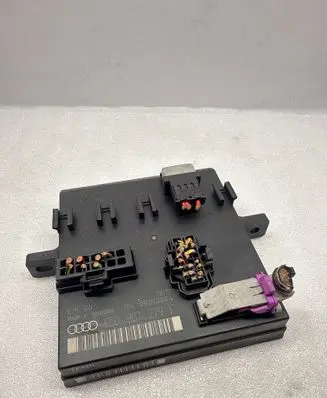 Audi A4 S4 B6 8E 8H Comfort/convenience module 8E0907279F 29012004