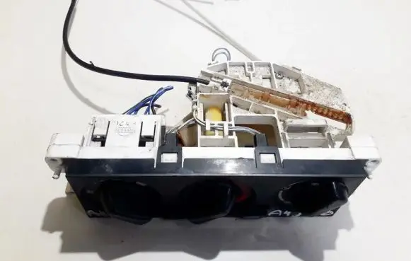 Nissan Almera Climate control unit