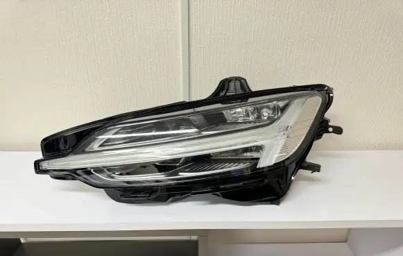 Volvo S60 Headlight/headlamp