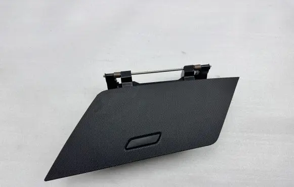 Volkswagen Tiguan Glove box 5NC857922