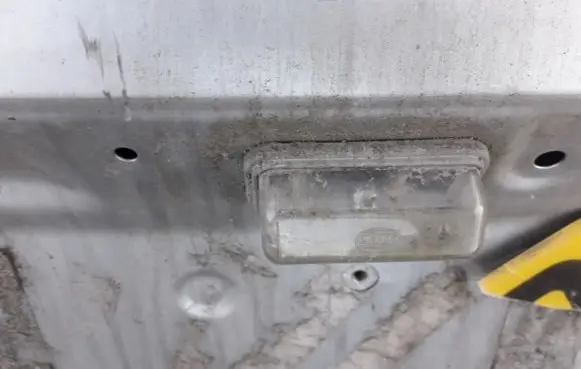 Toyota Avensis T250 Number plate light