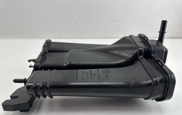 Active carbon filter fuel vapour canister